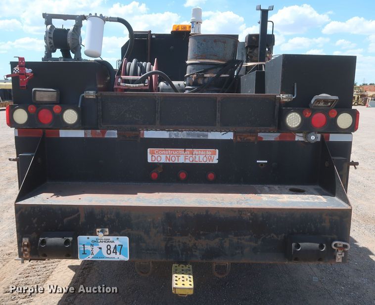 image for item JX9254 1998 Chevrolet C7500  utility / service truck