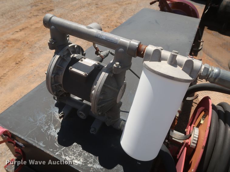 image for item JX9254 1998 Chevrolet C7500  utility / service truck