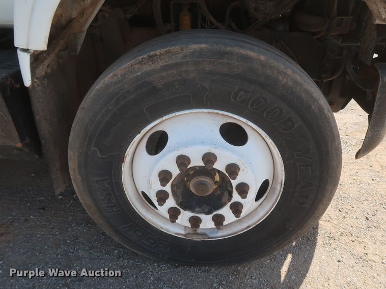 image for item JX9254 1998 Chevrolet C7500  utility / service truck