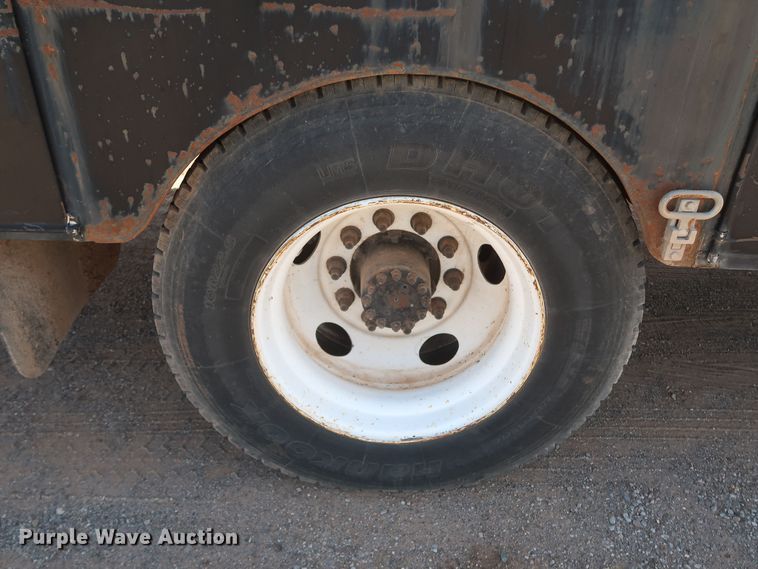 image for item JX9254 1998 Chevrolet C7500  utility / service truck