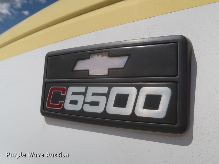 image for item JX9254 1998 Chevrolet C7500  utility / service truck