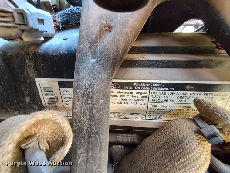 image for item JX9255 1996 Ford F700  dump flatbed truck