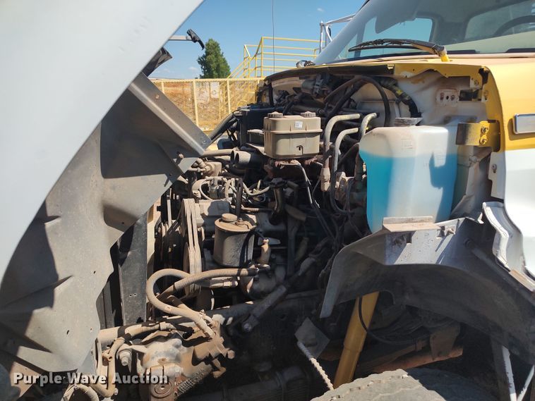 image for item JX9255 1996 Ford F700  dump flatbed truck