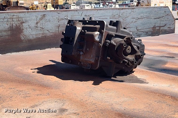 image for item JX9255 1996 Ford F700  dump flatbed truck