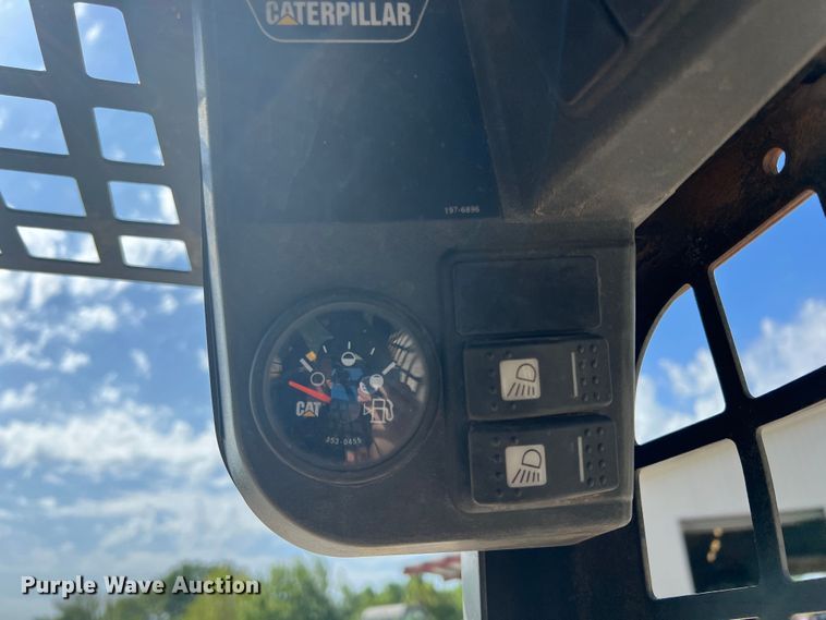 image for item JX9451 2003 Caterpillar 277  tracked skid steer loader