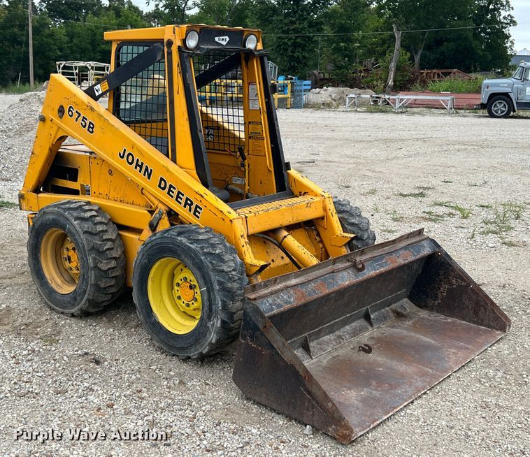 image for item JX9454 John Deere 675B  skid steer loader