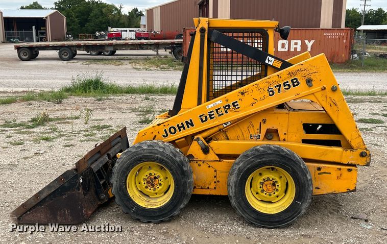 image for item JX9454 John Deere 675B  skid steer loader