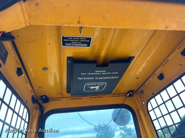 image for item JX9454 John Deere 675B  skid steer loader