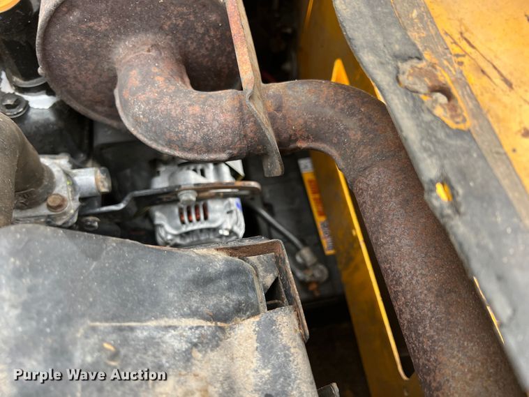 image for item JX9454 John Deere 675B  skid steer loader