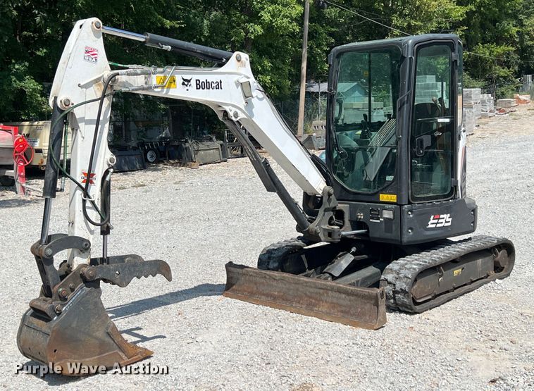 image for item JX9492 2018 Bobcat E35  mini excavator