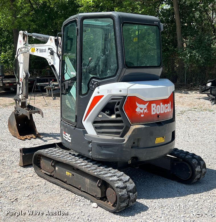 image for item JX9492 2018 Bobcat E35  mini excavator
