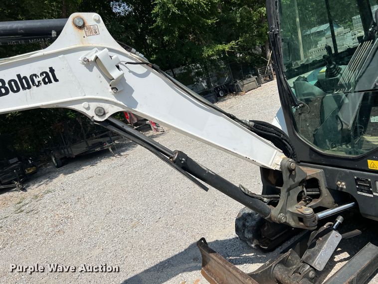 image for item JX9492 2018 Bobcat E35  mini excavator