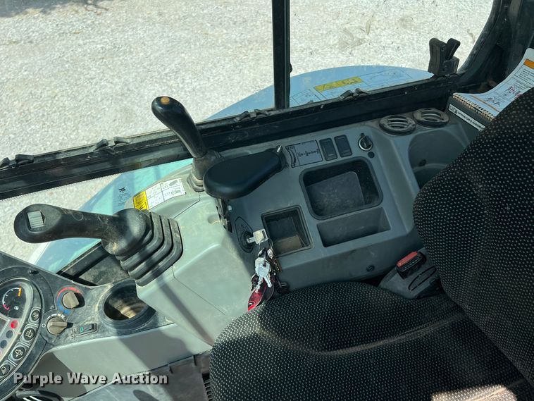 image for item JX9492 2018 Bobcat E35  mini excavator