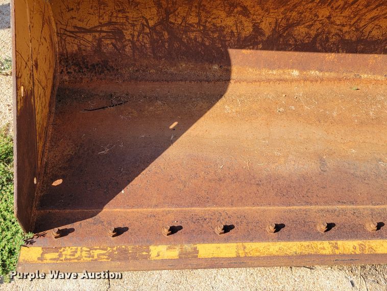 image for item JZ9190 Case  skid steer bucket