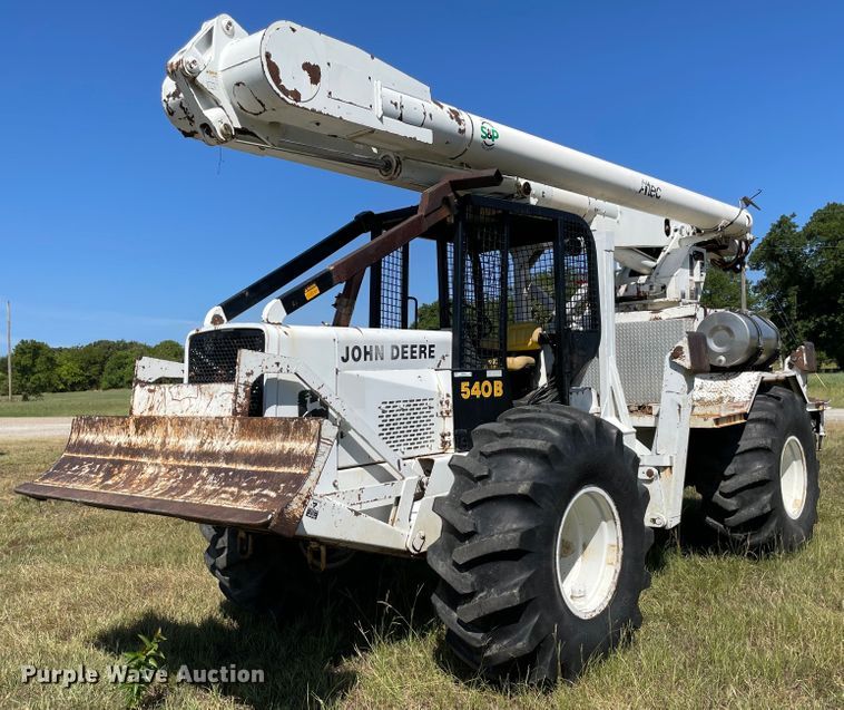 image for item KE9322 1997 John Deere 540B  skidder
