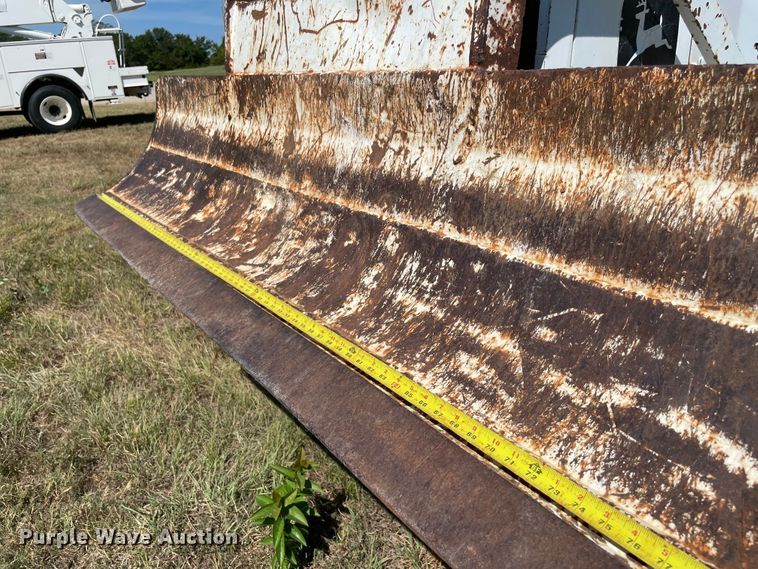 image for item KE9322 1997 John Deere 540B  skidder