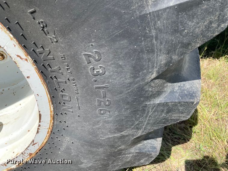 image for item KE9322 1997 John Deere 540B  skidder