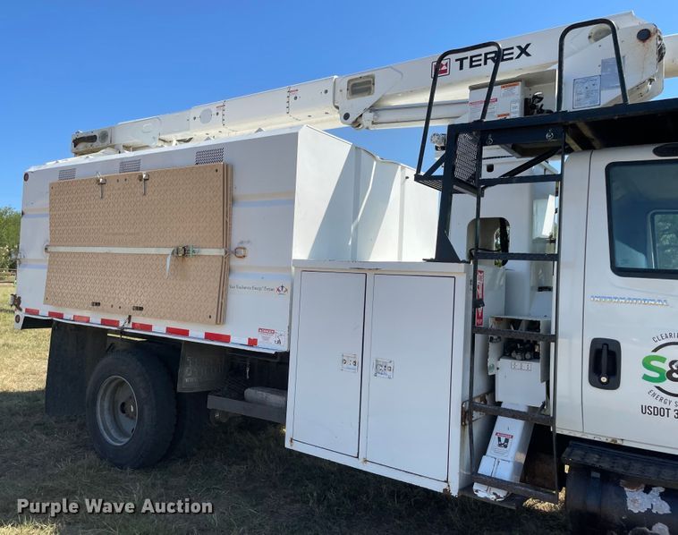 image for item KE9325 2008 International 4300  forestry bucket truck