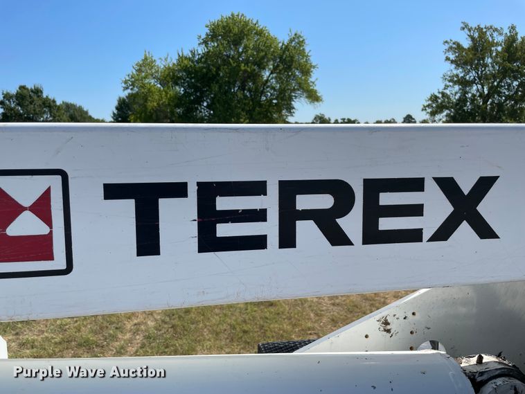 image for item KE9325 2008 International 4300  forestry bucket truck