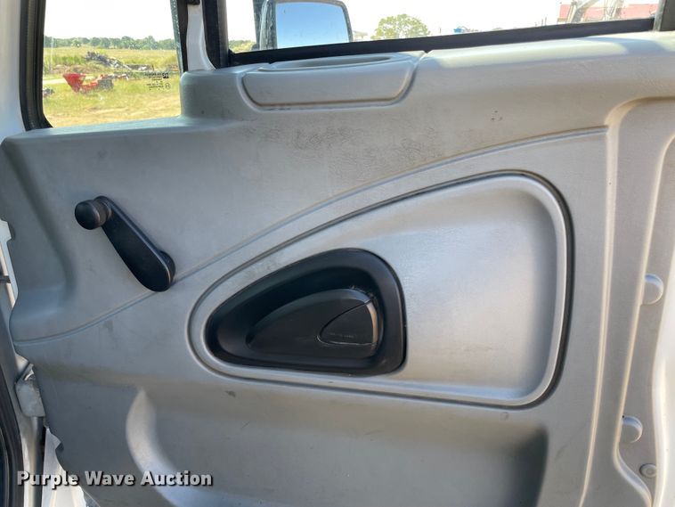 image for item KE9325 2008 International 4300  forestry bucket truck