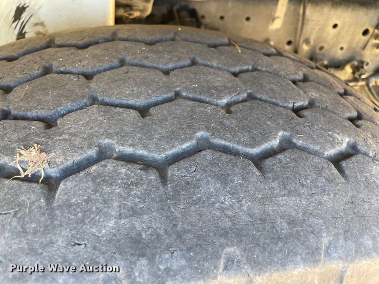 image for item KE9325 2008 International 4300  forestry bucket truck