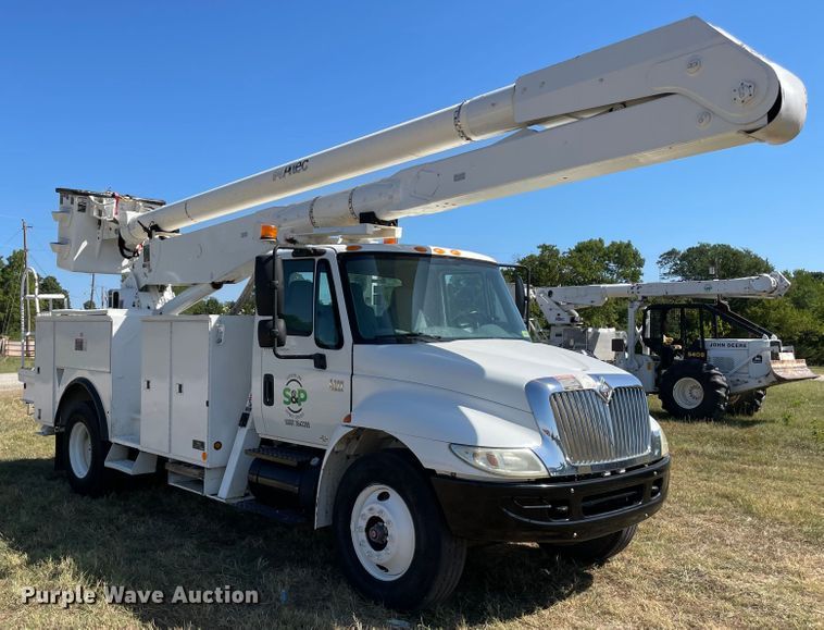image for item KE9326 2008 International 4300  bucket truck