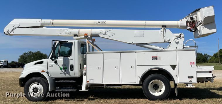 image for item KE9326 2008 International 4300  bucket truck
