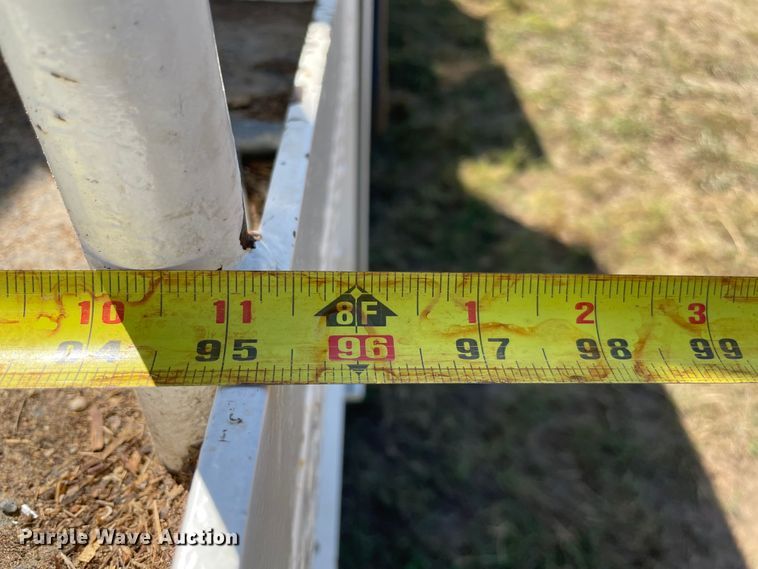 image for item KE9326 2008 International 4300  bucket truck