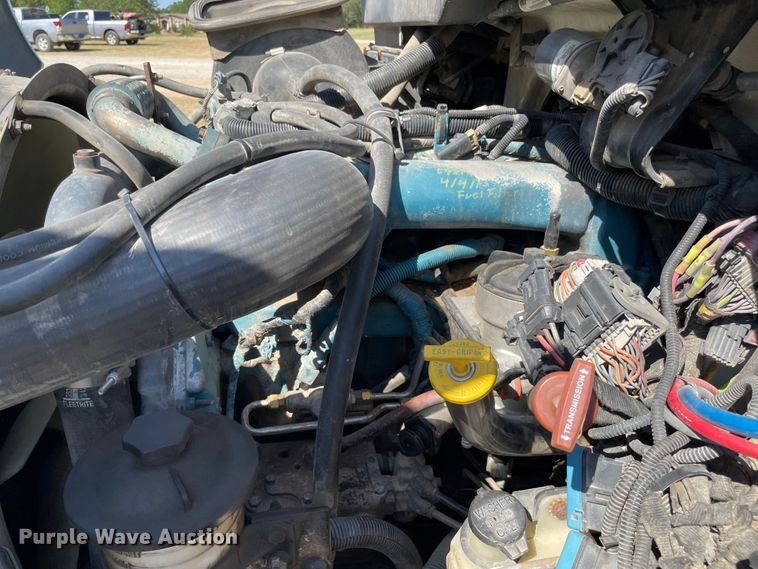 image for item KE9326 2008 International 4300  bucket truck