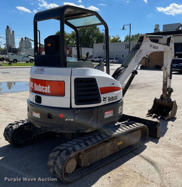image for item KF9547 2015 Bobcat E35i  mini excavator