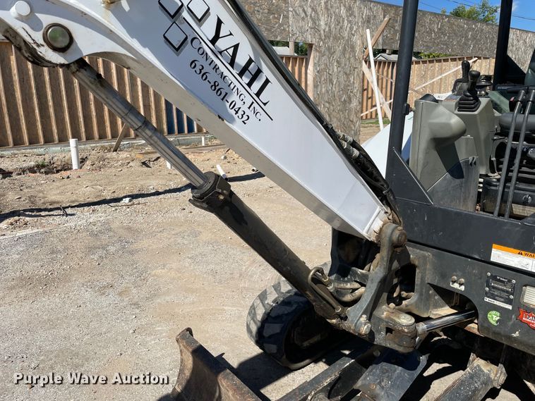 image for item KF9547 2015 Bobcat E35i  mini excavator