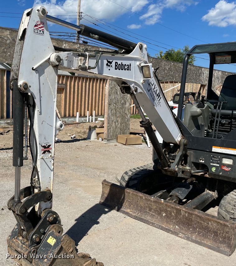 image for item KF9547 2015 Bobcat E35i  mini excavator