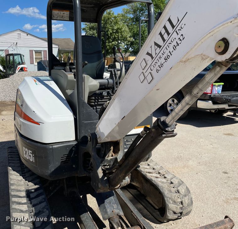 image for item KF9547 2015 Bobcat E35i  mini excavator