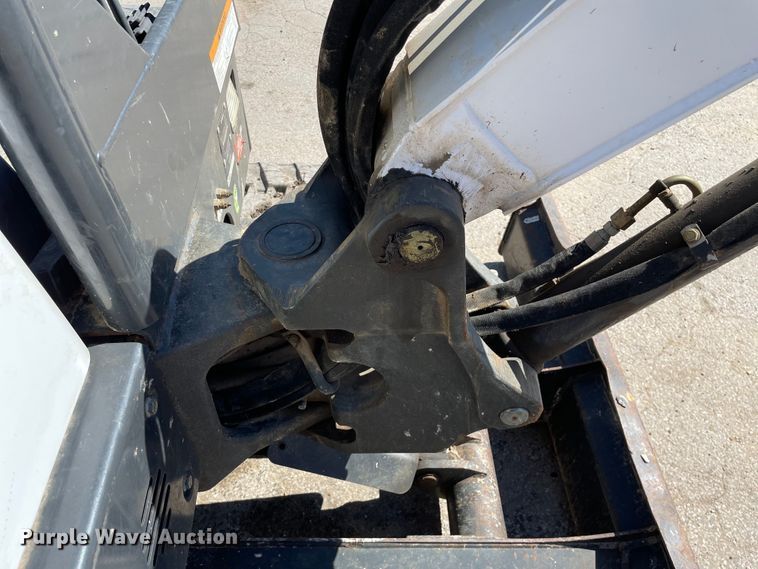 image for item KF9547 2015 Bobcat E35i  mini excavator