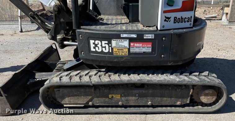 image for item KF9547 2015 Bobcat E35i  mini excavator