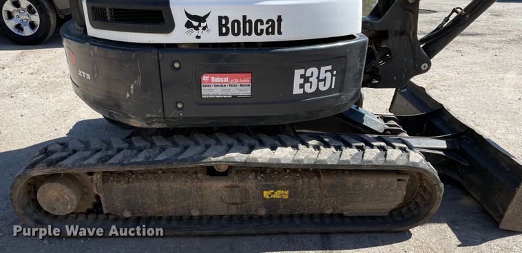 image for item KF9547 2015 Bobcat E35i  mini excavator