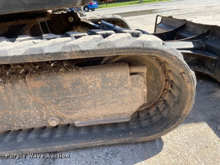 image for item KF9547 2015 Bobcat E35i  mini excavator