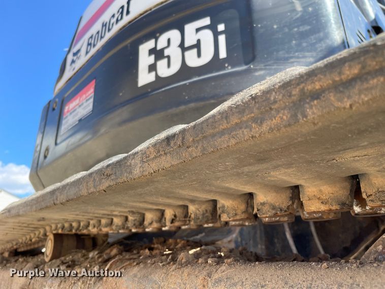 image for item KF9547 2015 Bobcat E35i  mini excavator