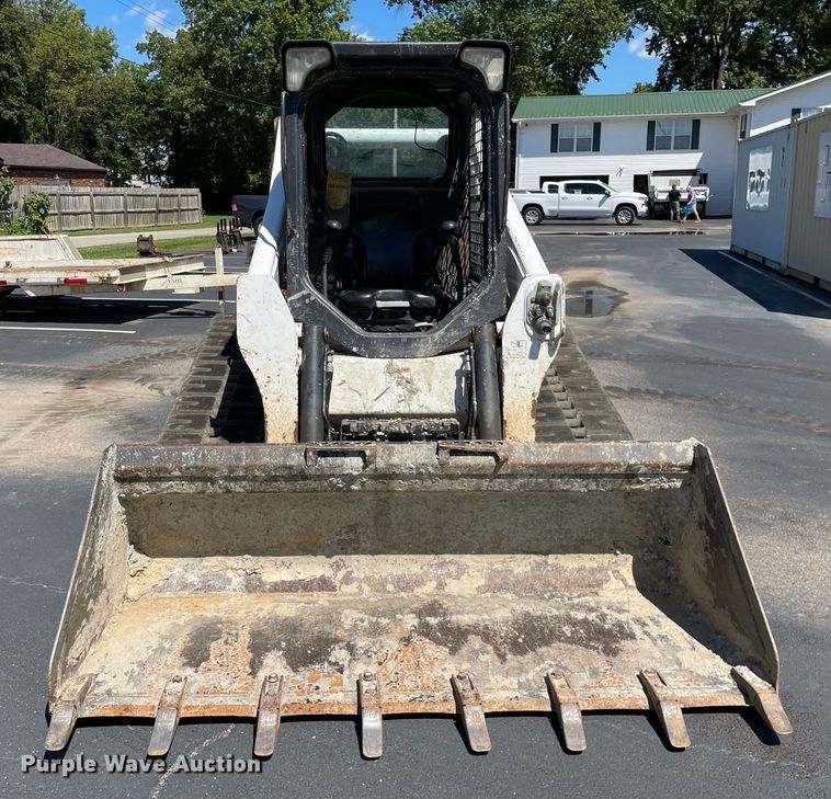 image for item KF9552 2015 Bobcat T650  tracked skid steer loader