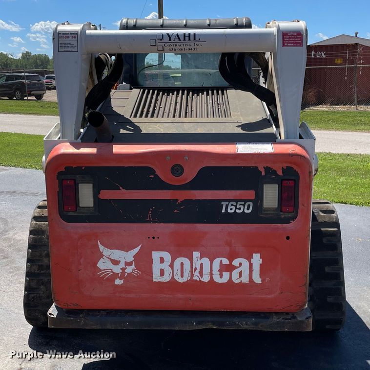image for item KF9552 2015 Bobcat T650  tracked skid steer loader