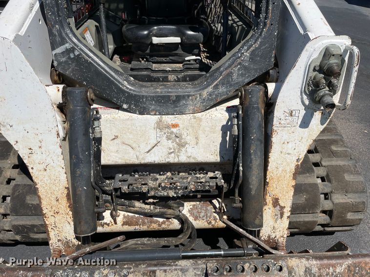 image for item KF9552 2015 Bobcat T650  tracked skid steer loader