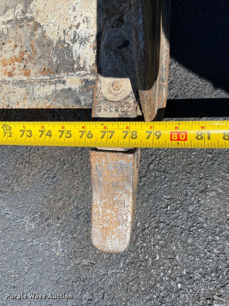 image for item KF9552 2015 Bobcat T650  tracked skid steer loader