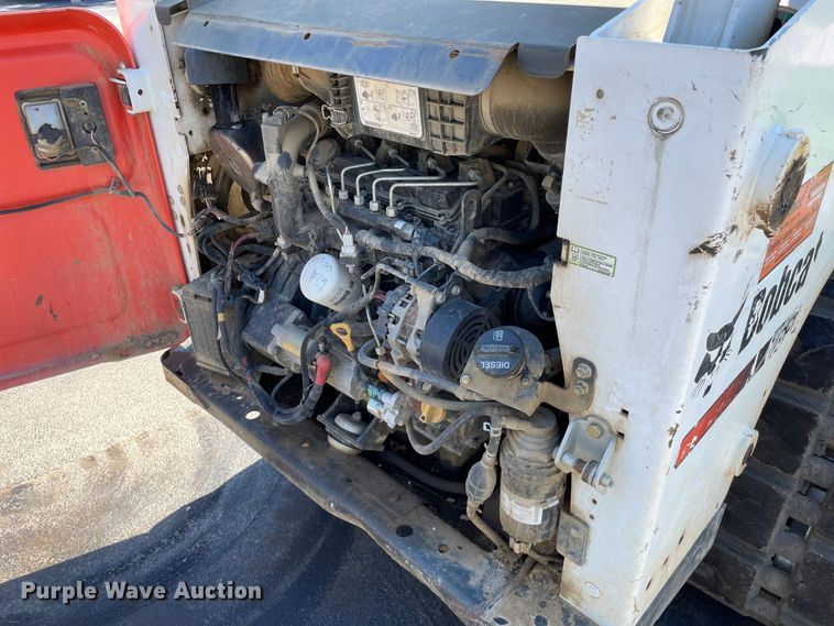 image for item KF9552 2015 Bobcat T650  tracked skid steer loader