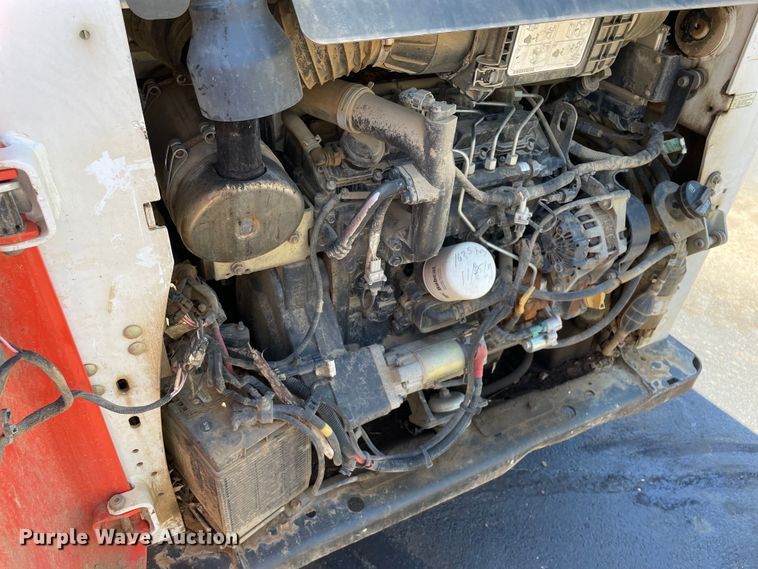 image for item KF9552 2015 Bobcat T650  tracked skid steer loader