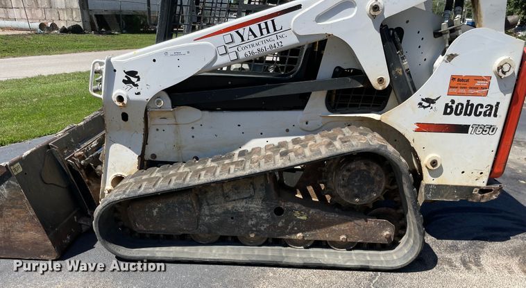 image for item KF9552 2015 Bobcat T650  tracked skid steer loader