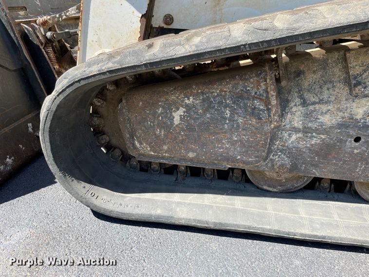 image for item KF9552 2015 Bobcat T650  tracked skid steer loader
