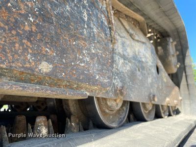 image for item KF9552 2015 Bobcat T650  tracked skid steer loader