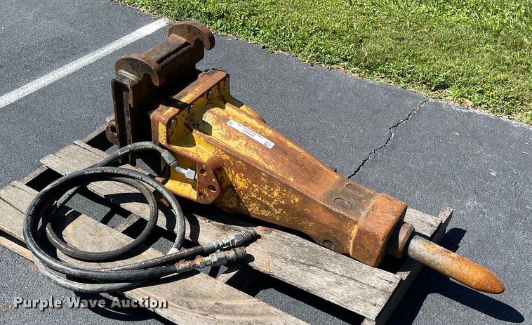 image for item KF9553 Atlas Copco SBU220  breaker