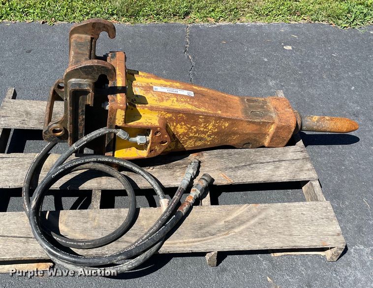 image for item KF9553 Atlas Copco SBU220  breaker