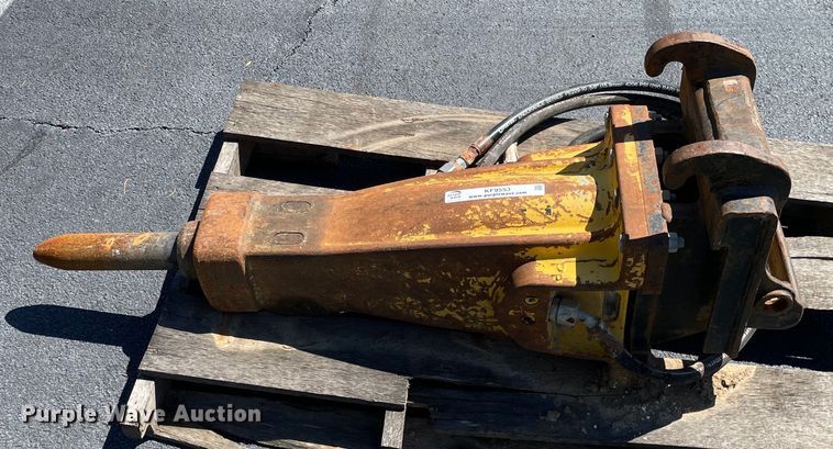 image for item KF9553 Atlas Copco SBU220  breaker